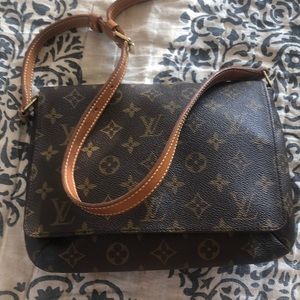 Louis Vuitton Shoulder Bag